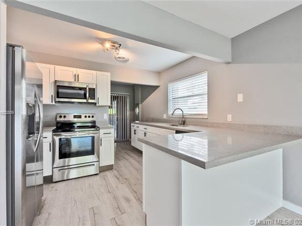 197 Sandpiper Avenue, Royal Palm Beach FL 33411