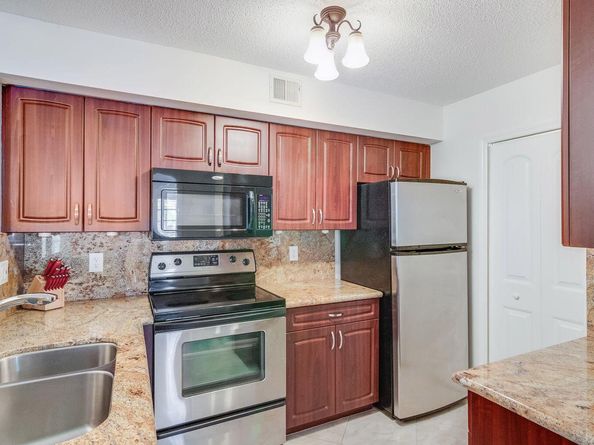 1715 Village Boulevard 201, West Palm Beach FL 33409