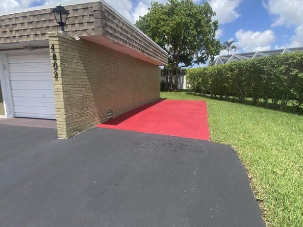4802 Bayberry Ln, Tamarac FL 33319