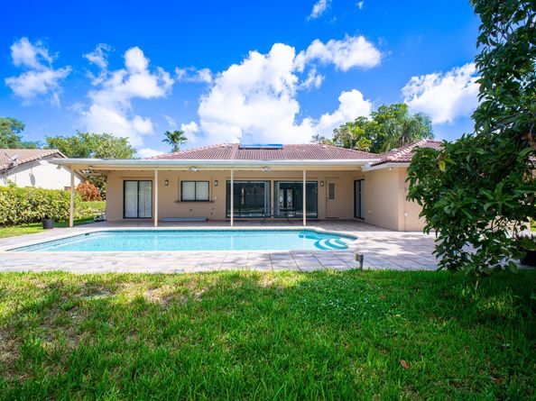 11020 NW 8th Ct, Coral Springs FL 33071