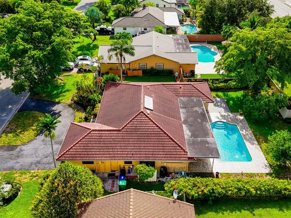 11020 NW 8th Ct, Coral Springs FL 33071