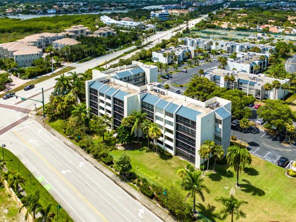 1605 S Us Highway 1 501M1, Jupiter FL 33477