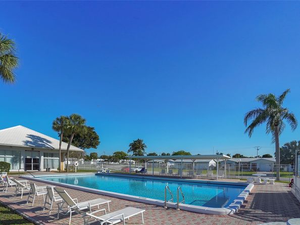 260 S Golf Blvd, Pompano Beach FL 33064