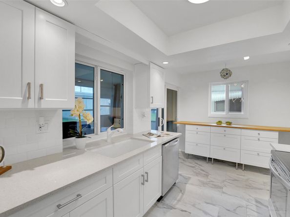 260 S Golf Blvd, Pompano Beach FL 33064