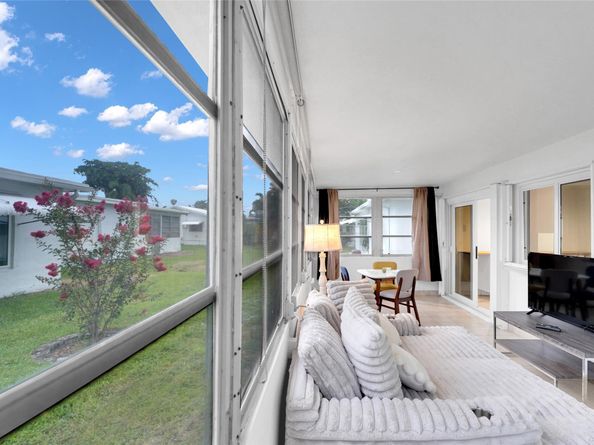260 S Golf Blvd, Pompano Beach FL 33064