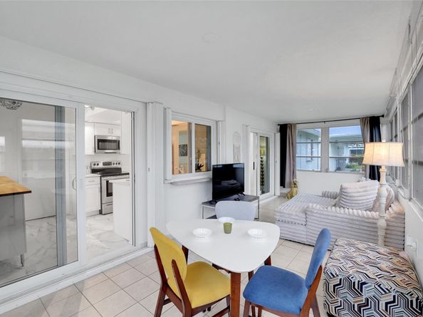 260 S Golf Blvd, Pompano Beach FL 33064