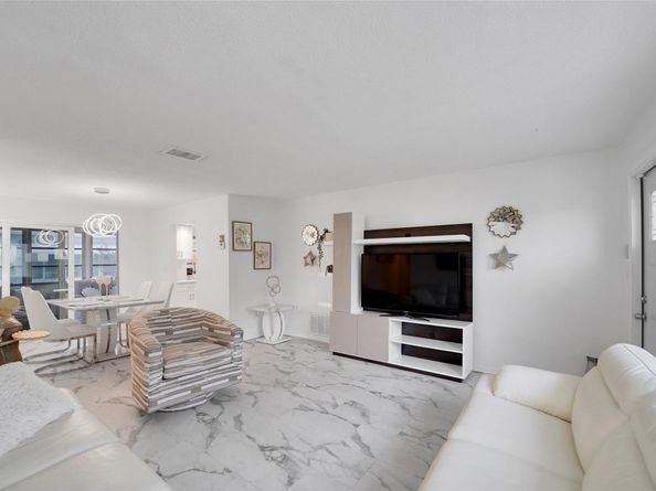 260 S Golf Blvd, Pompano Beach FL 33064