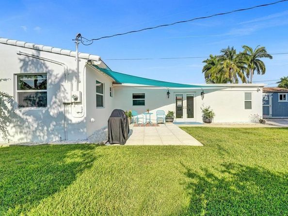 1615 Mayo St, Hollywood FL 33020