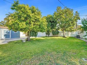 1615 Mayo St, Hollywood FL 33020