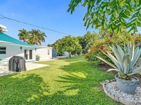 1615 Mayo St, Hollywood FL 33020