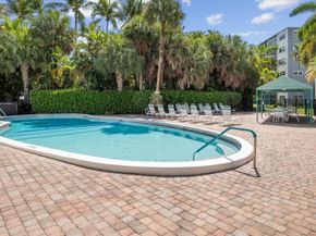 1000 NE 14th Ave 211, Hallandale Beach FL 33009