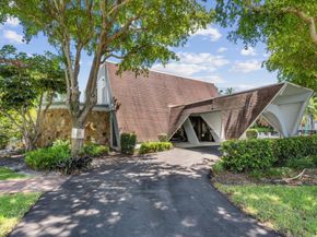 1000 NE 14th Ave 211, Hallandale Beach FL 33009