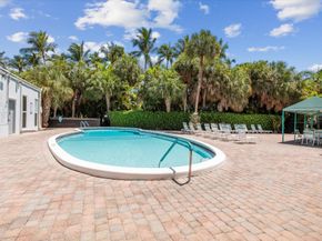 1000 NE 14th Ave 211, Hallandale Beach FL 33009