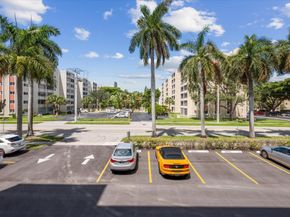 1000 NE 14th Ave 211, Hallandale Beach FL 33009