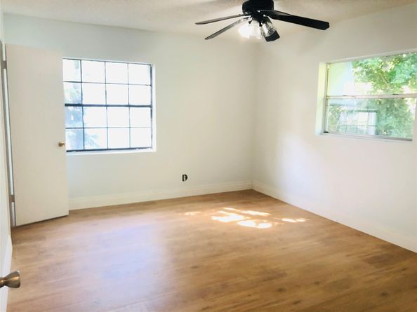 575 NW 41st St, Fort Lauderdale FL 33309