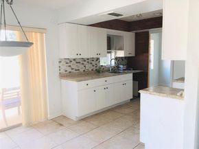 575 NW 41st St, Fort Lauderdale FL 33309
