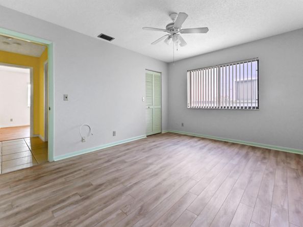 2641 Gately Drive W 1701, West Palm Beach FL 33415