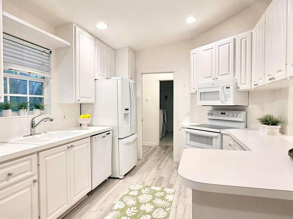 2861 Livingston Lane, West Palm Beach FL 33411