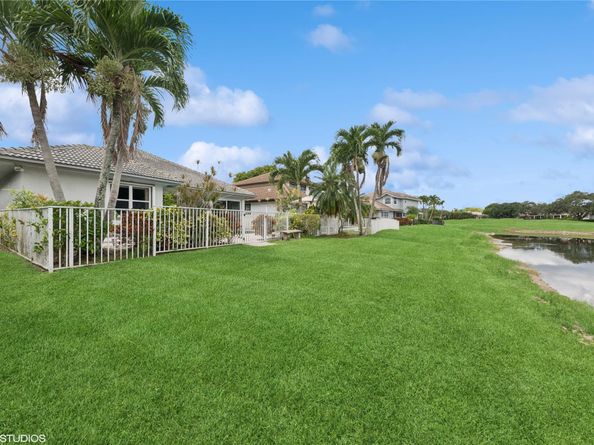 11709 Highland Pl, Coral Springs FL 33071