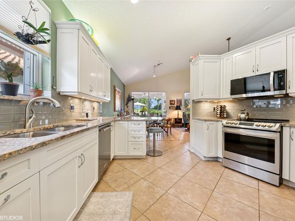 11709 Highland Pl, Coral Springs FL 33071