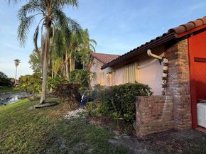 1533 NW 111 Avenue, Coral Springs FL 33071
