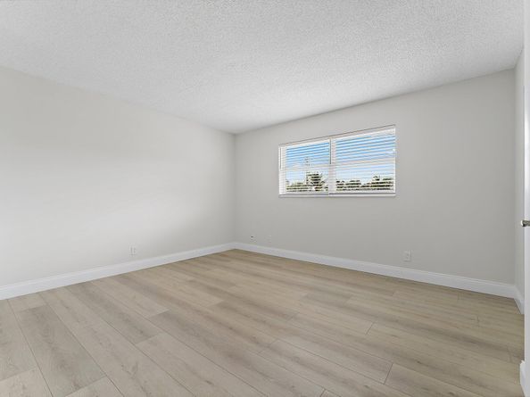 20 Celestial Way 215, Juno Beach FL 33408