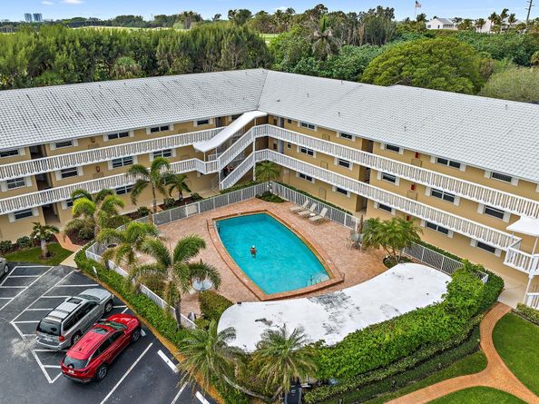 20 Celestial Way 215, Juno Beach FL 33408