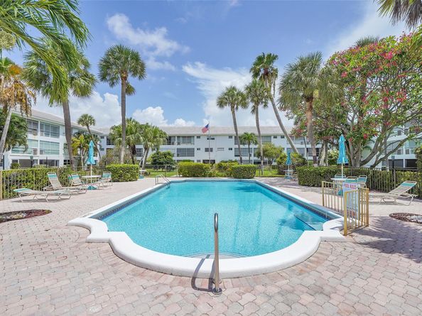 2050 NE 39th St E306, Lighthouse Point FL 33064