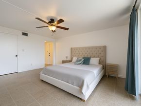 7030 Half Moon Circle 117, Hypoluxo FL 33462