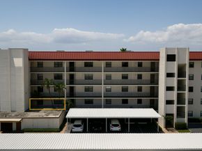 7030 Half Moon Circle 117, Hypoluxo FL 33462