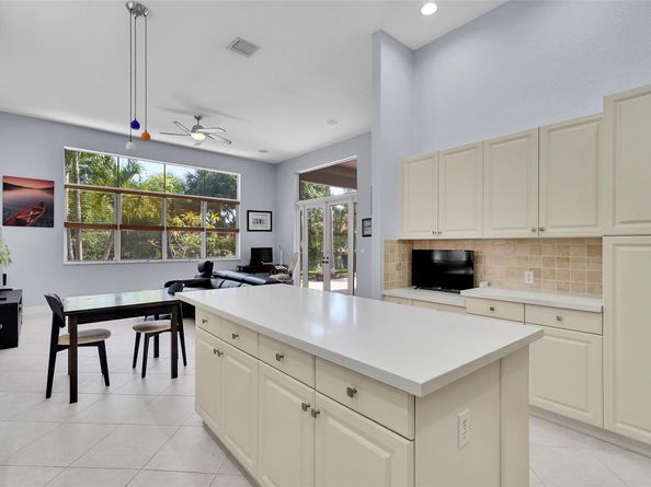 16714 SW 10th St, Pembroke Pines FL 33027