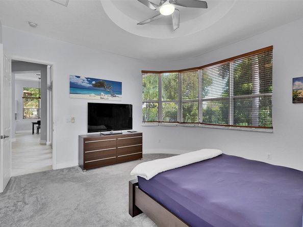 16714 SW 10th St, Pembroke Pines FL 33027