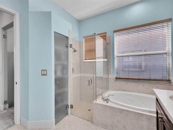 16714 SW 10th St, Pembroke Pines FL 33027