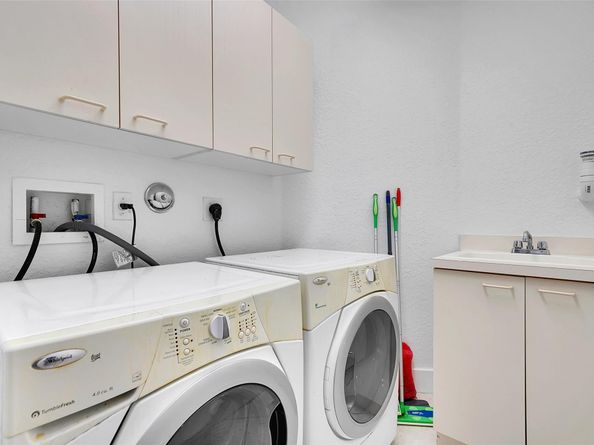 16714 SW 10th St, Pembroke Pines FL 33027