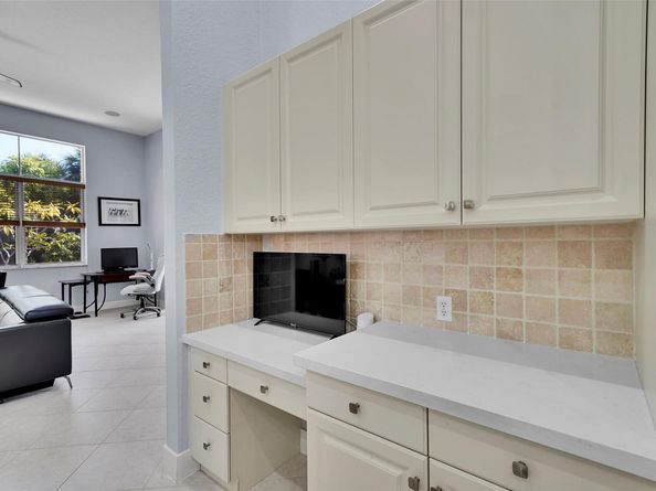 16714 SW 10th St, Pembroke Pines FL 33027