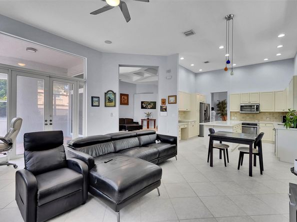 16714 SW 10th St, Pembroke Pines FL 33027