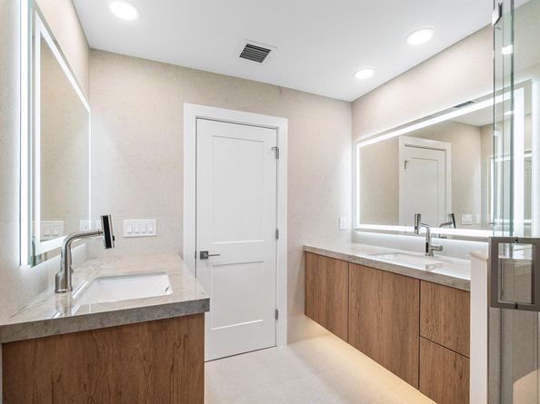 2504 Embassy Drive, West Palm Beach FL 33401