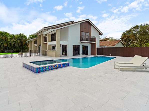 2504 Embassy Drive, West Palm Beach FL 33401
