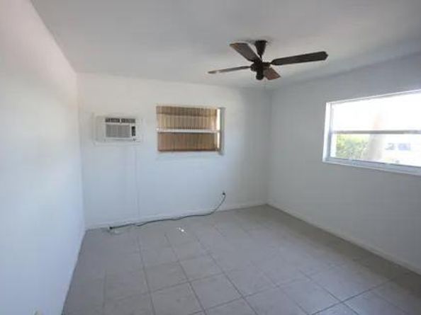 1050 E Sample Road Road E 101, Pompano Beach FL 33064
