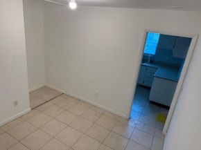 1050 E Sample Road Road E 101, Pompano Beach FL 33064