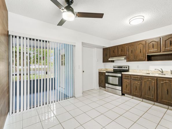911 Sumter Road W, West Palm Beach FL 33415