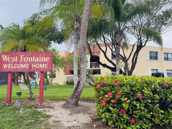 10257 NW 9th Street cir 203, Miami FL 33172