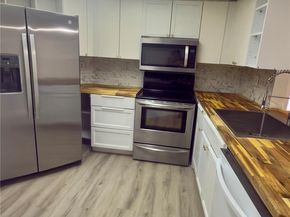 10257 NW 9th Street cir 203, Miami FL 33172