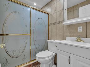 1050 SW 11th St 1L, Hallandale Beach FL 33009