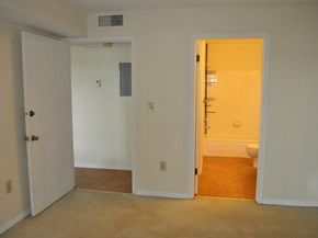 2465 NW 33rd St 1506, Oakland Park FL 33309