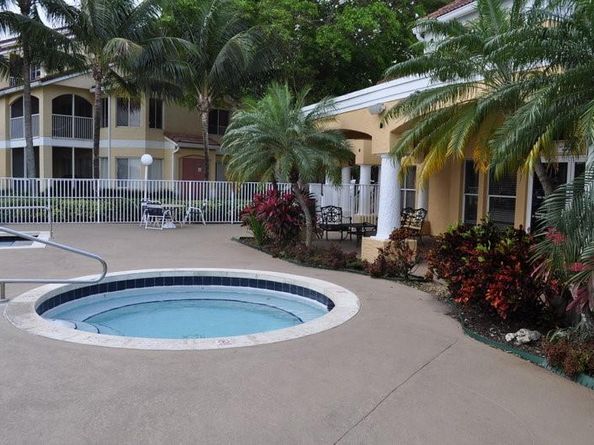 2465 NW 33rd St 1506, Oakland Park FL 33309