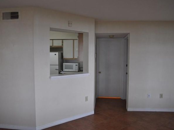 2465 NW 33rd St 1506, Oakland Park FL 33309