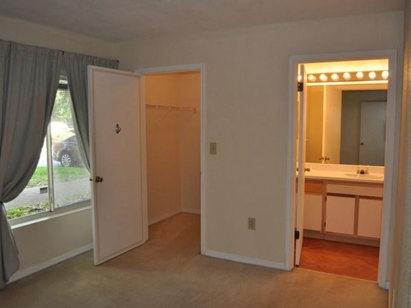 2465 NW 33rd St 1506, Oakland Park FL 33309