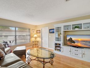 9800 Pecan Tree Drive B, Boynton Beach FL 33436