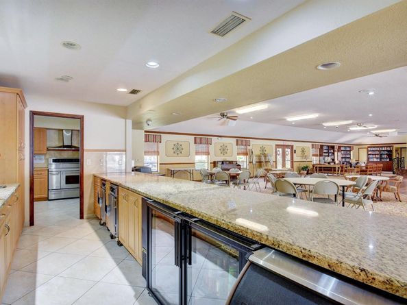 9800 Pecan Tree Drive B, Boynton Beach FL 33436